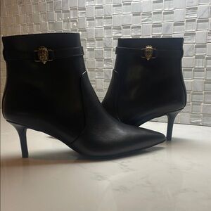 Black Heeled Boots with Stiletto Heel and Pointed Toe